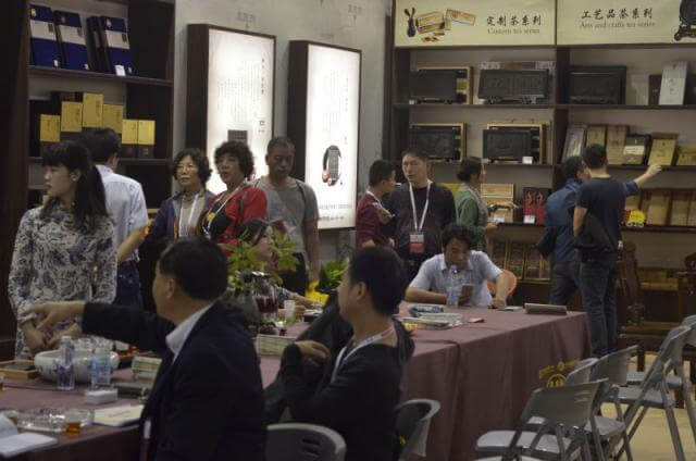 茶香赤壁！赵李桥茶厂引领第四届青米砖茶交易会