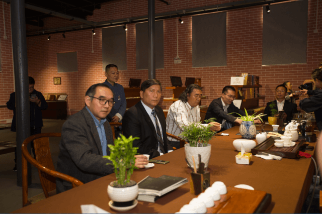 【茶业大会】美国代表团与赵李桥茶厂共商出海大计