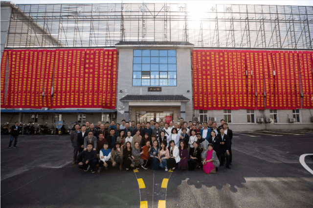 【茶业大会】共赏国际盛会 各地经销商齐聚赤壁共话成长