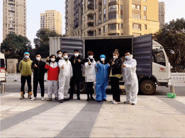 川字砖茶经销商 爱心捐赠暖人心