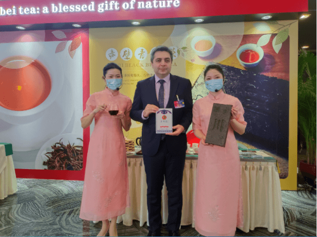 外交部湖北全球推介会上的湖北好茶