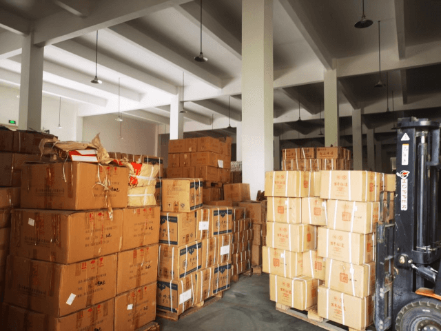 秋风徐来，发货正忙不等闲 —“百年征途”新品正式批量出货